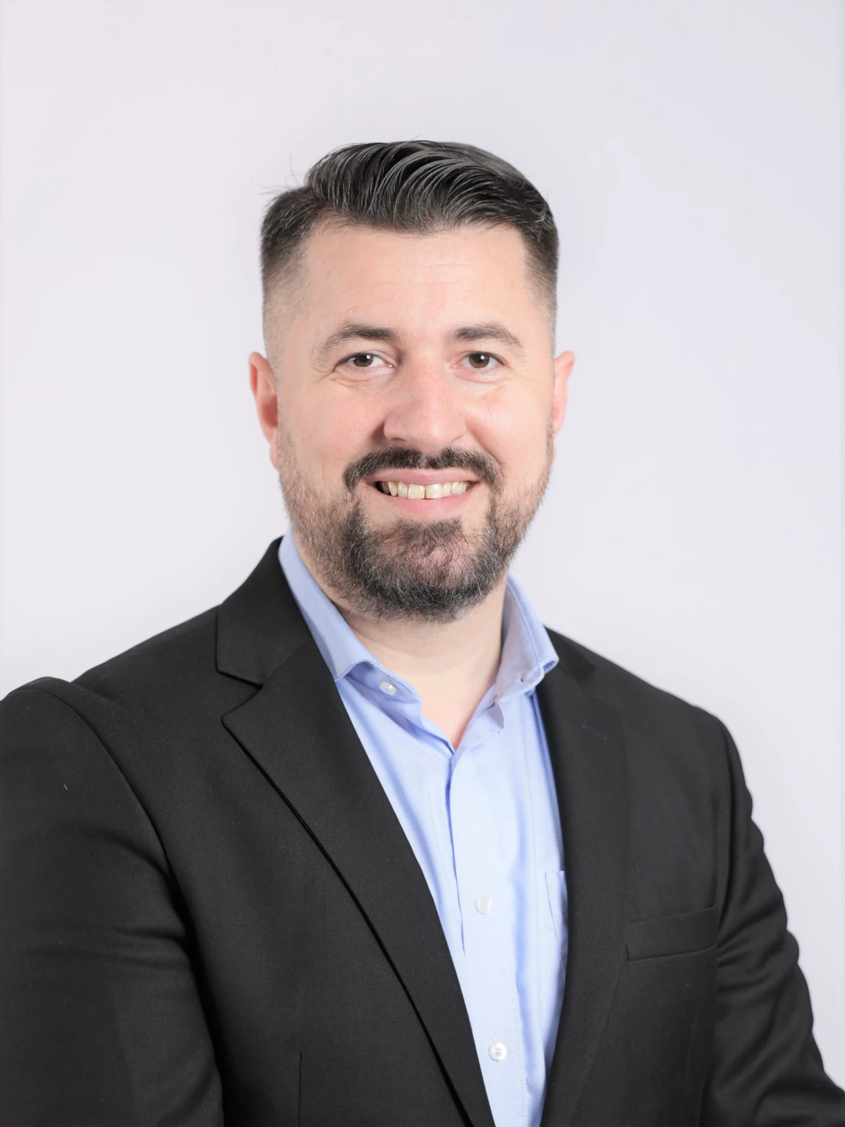 Prof.asoc.dr. Arbër Hoti